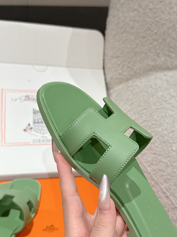 H*rmes Sandals