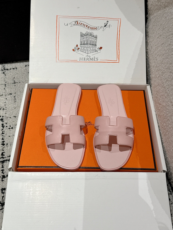 H*rmes Sandals