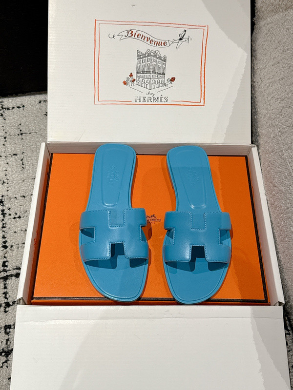 H*rmes Sandals
