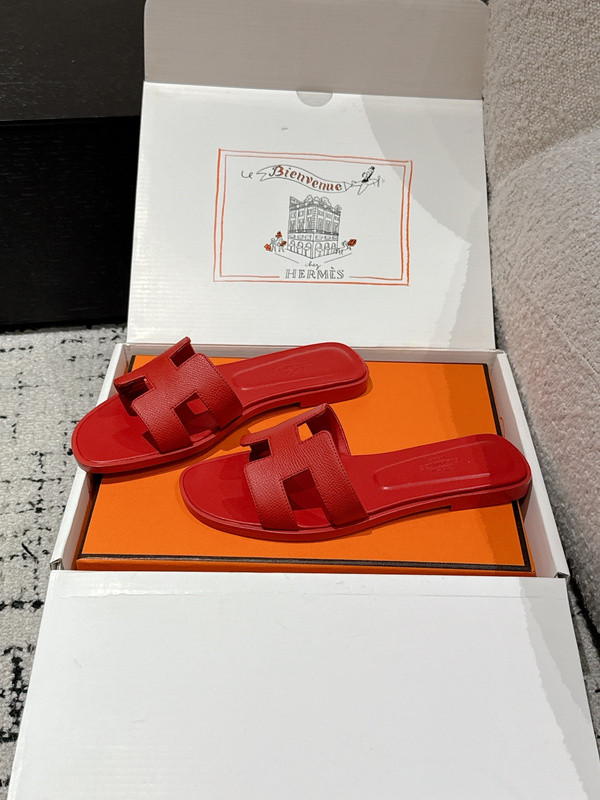 H*rmes Sandals