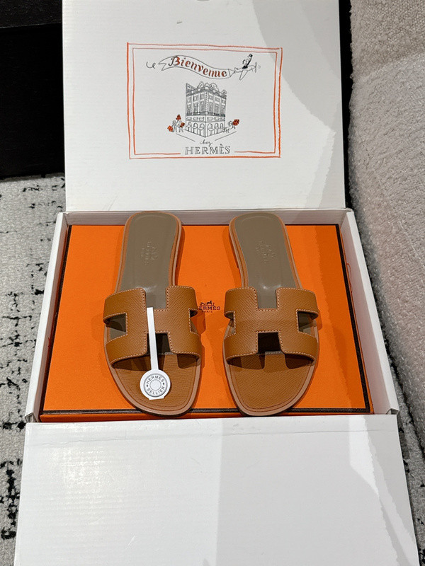 H*rmes Sandals