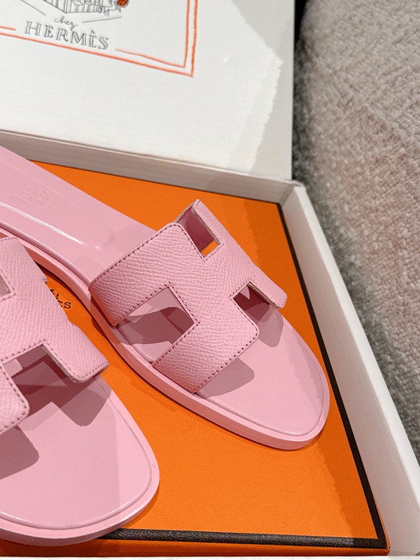 H*rmes Sandals