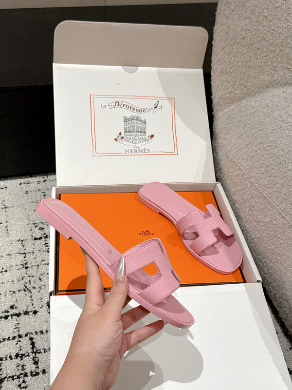 H*rmes Sandals