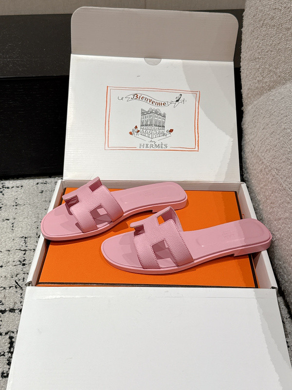 H*rmes Sandals