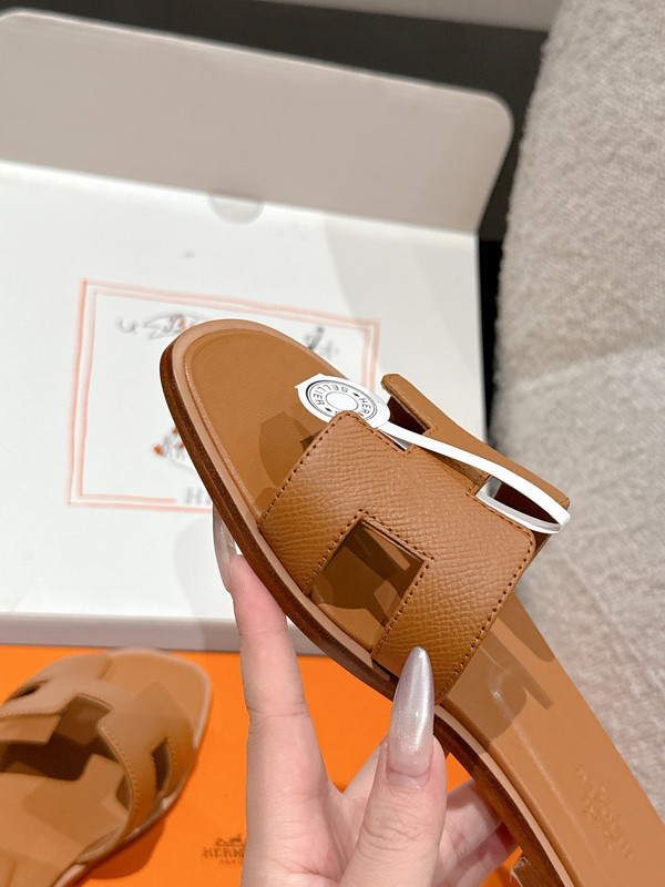 H*rmes Sandals