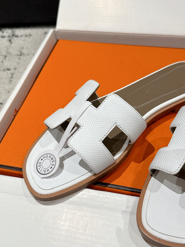 H*rmes Sandals