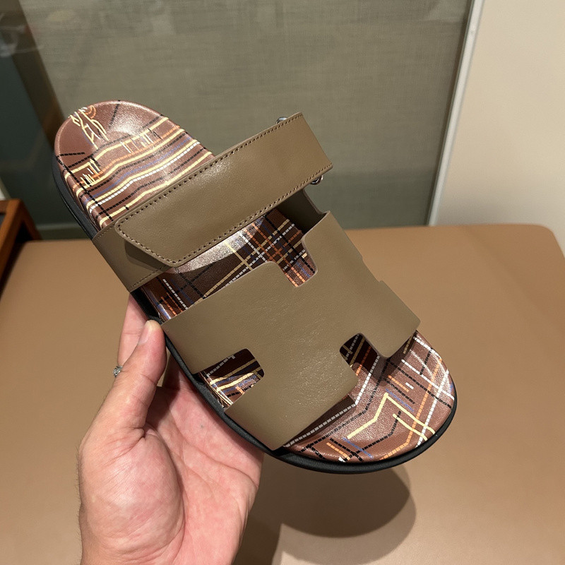H*rmes Sandals