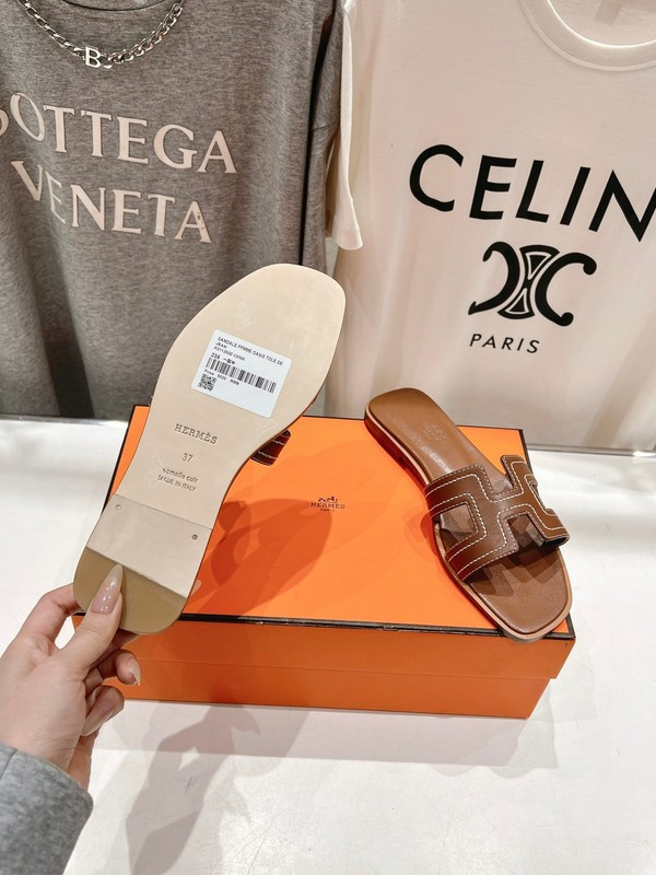H*rmes Sandals