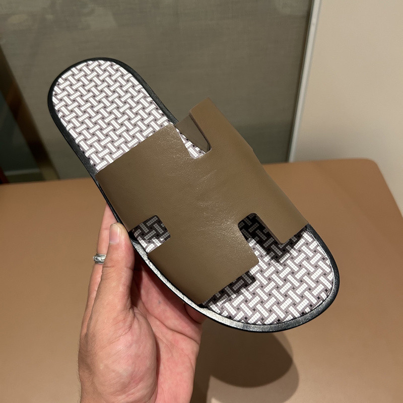 H*rmes Sandals