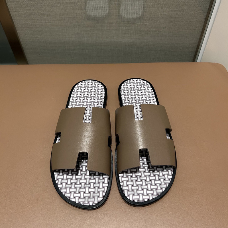 H*rmes Sandals