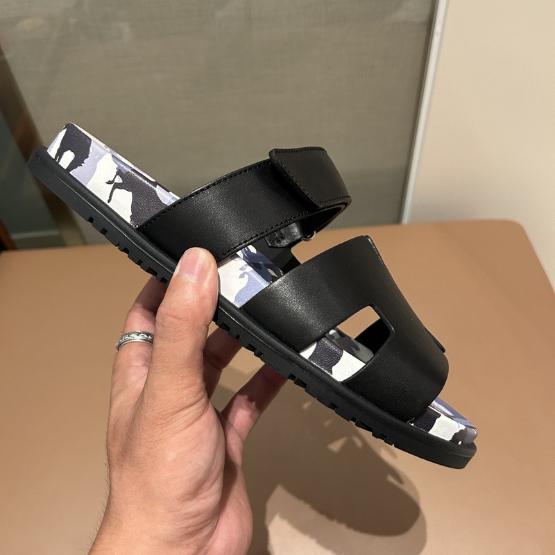 H*rmes Sandals
