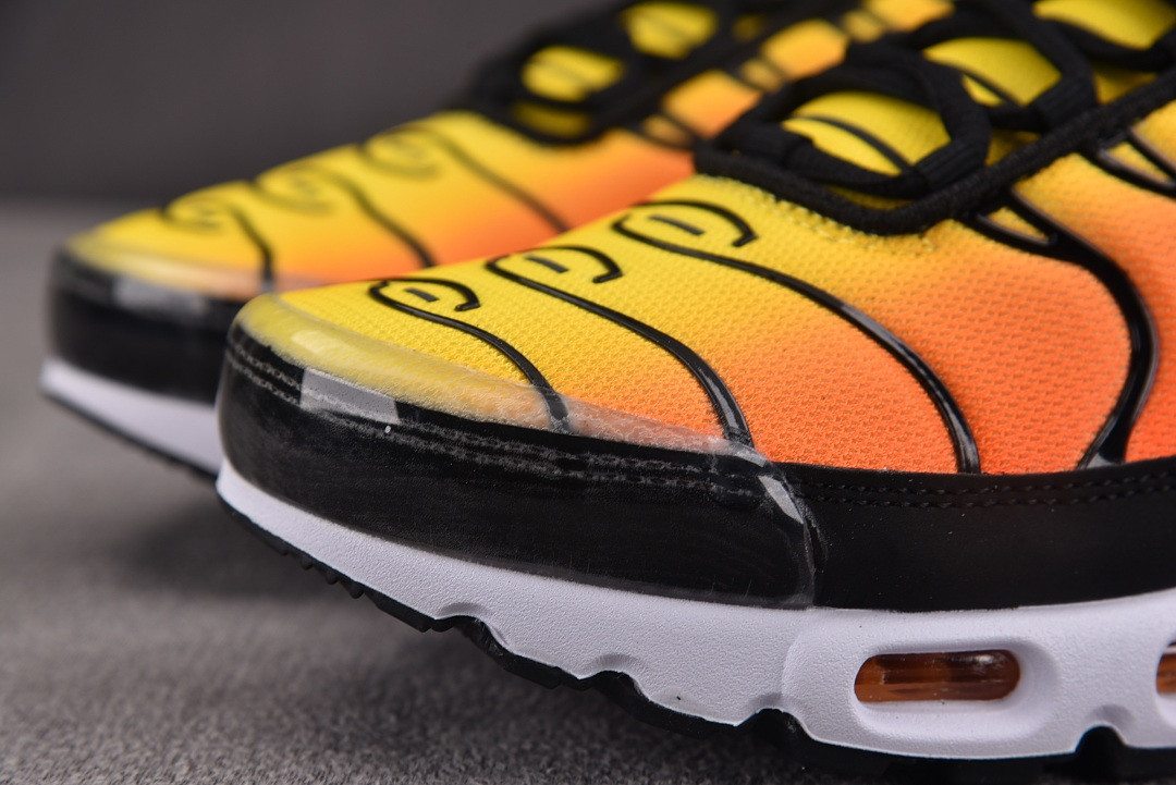 Nike Air Max Plus "Sunset" HF0552-001