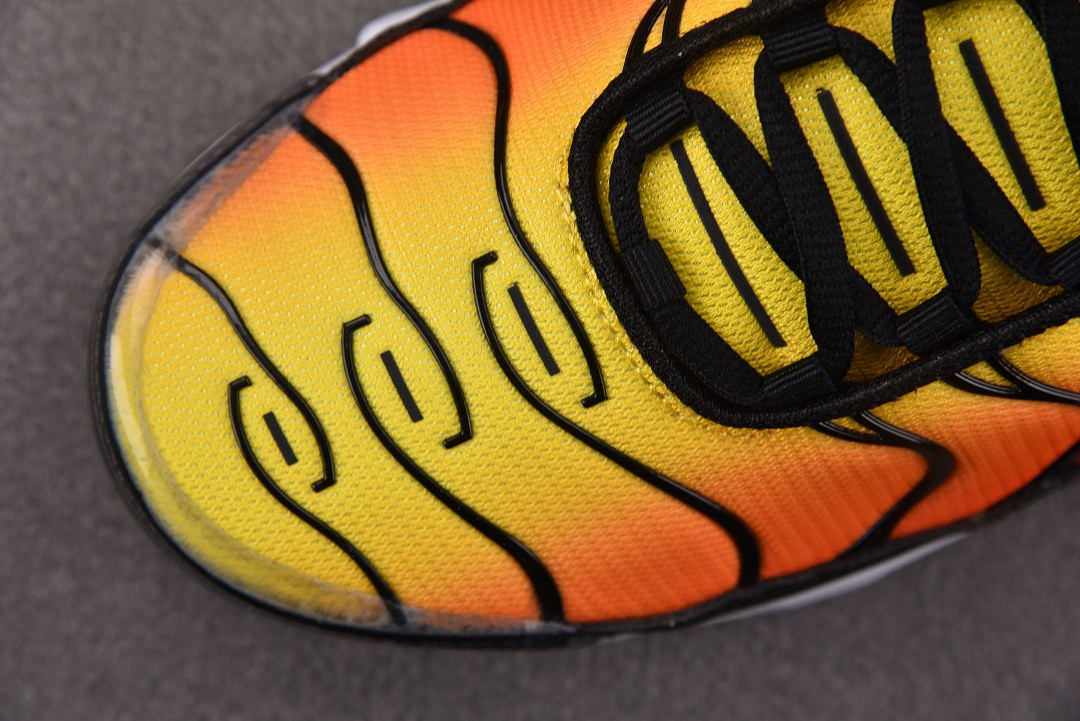 Nike Air Max Plus "Sunset" HF0552-001