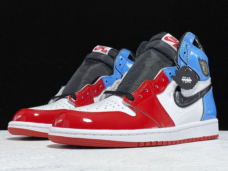 AIR JORDAN 1 RETRO HIGH OG FEARLESS CK5666-100