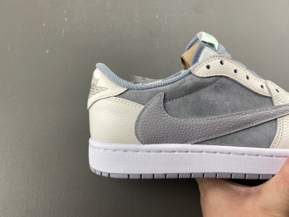 Travis Scott Jordan 1 Low Baby Blue HQ2004-400