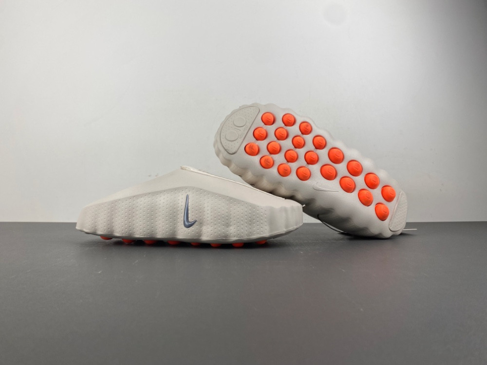 Nike Mind 001