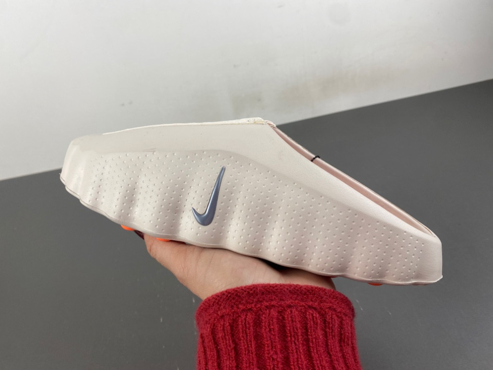 Nike Mind 001