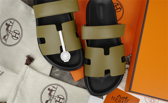 H*rmes Sandals