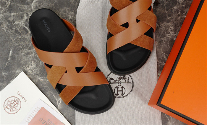 H*rmes Sandals
