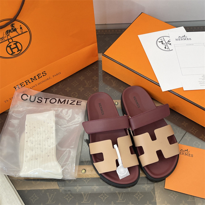 H*rmes Sandals