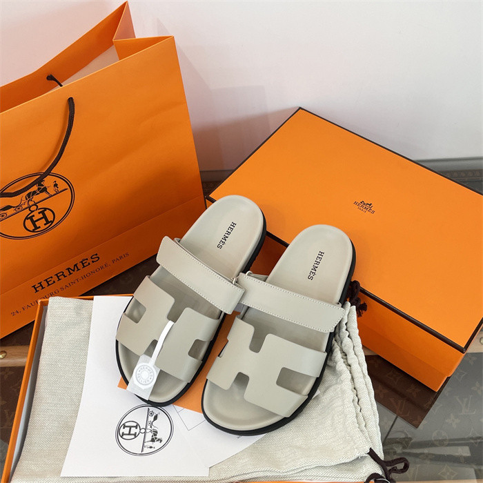 H*rmes Sandals