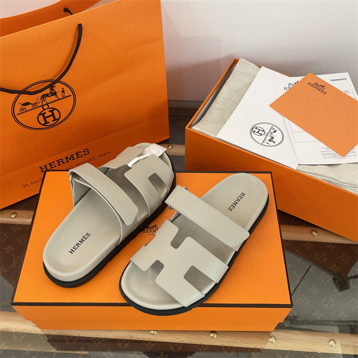 H*rmes Sandals