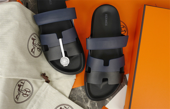H*rmes Sandals
