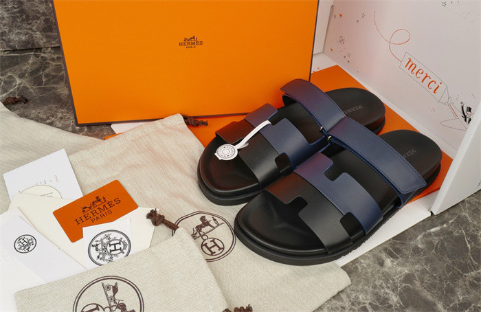 H*rmes Sandals