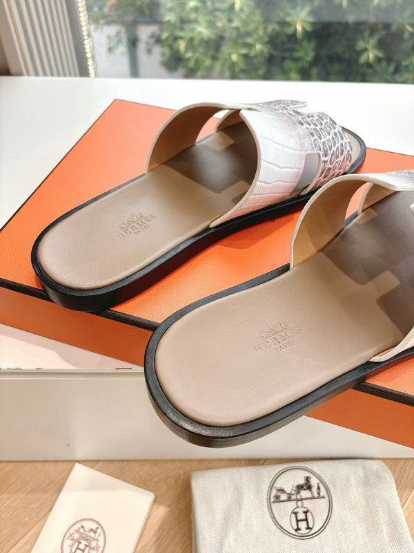 H*rmes Sandals