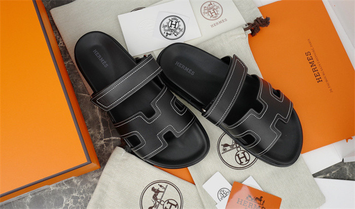 H*rmes Sandals