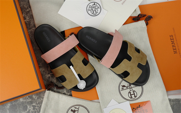 H*rmes Sandals