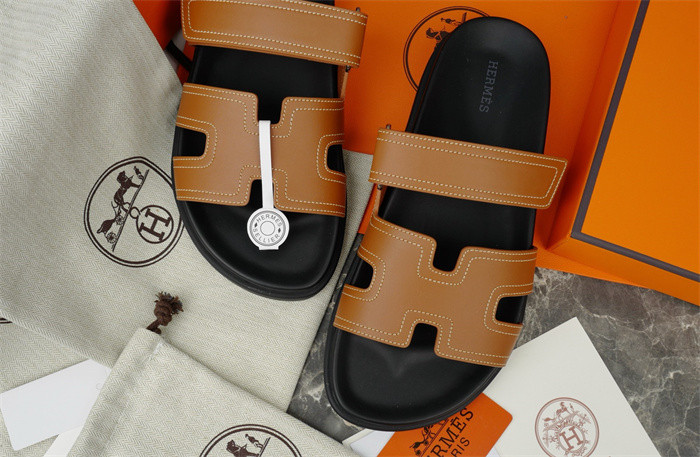 H*rmes Sandals