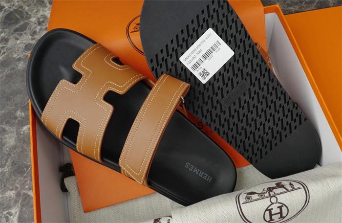 H*rmes Sandals