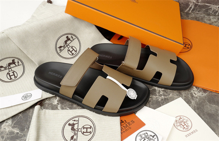 H*rmes Sandals
