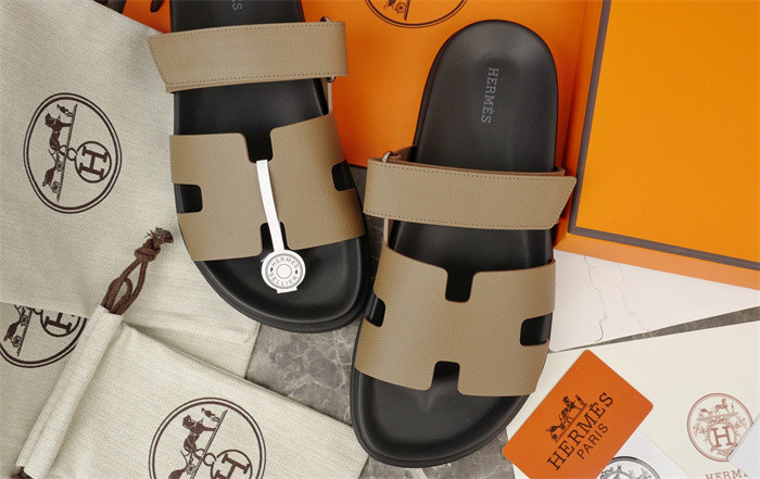 H*rmes Sandals