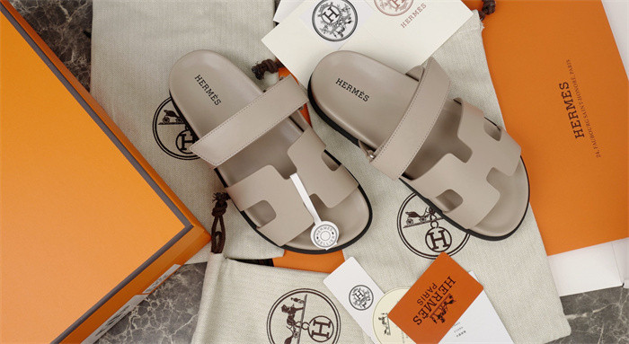 H*rmes Sandals