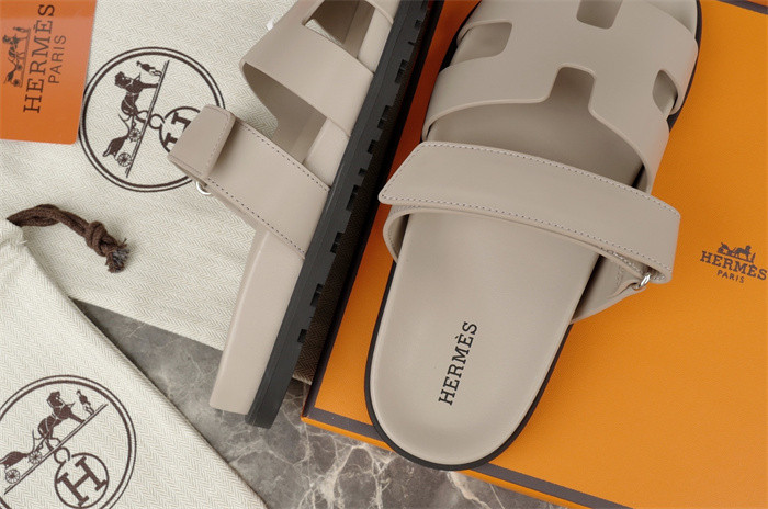 H*rmes Sandals