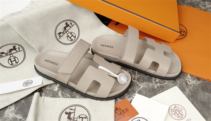 H*rmes Sandals