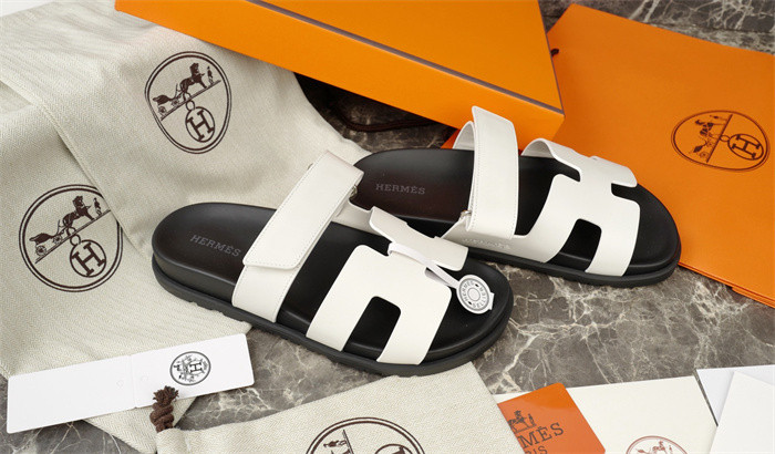 H*rmes Sandals