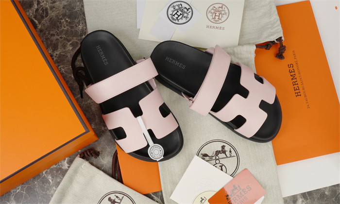 H*rmes Sandals