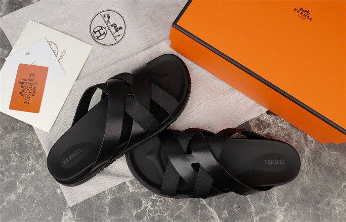 H*rmes Sandals