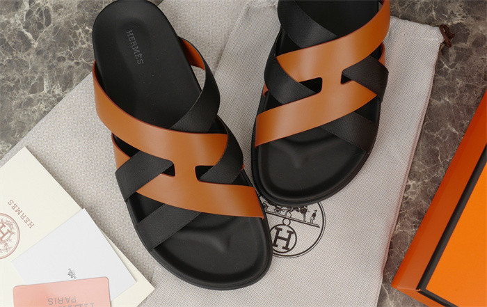 H*rmes Sandals