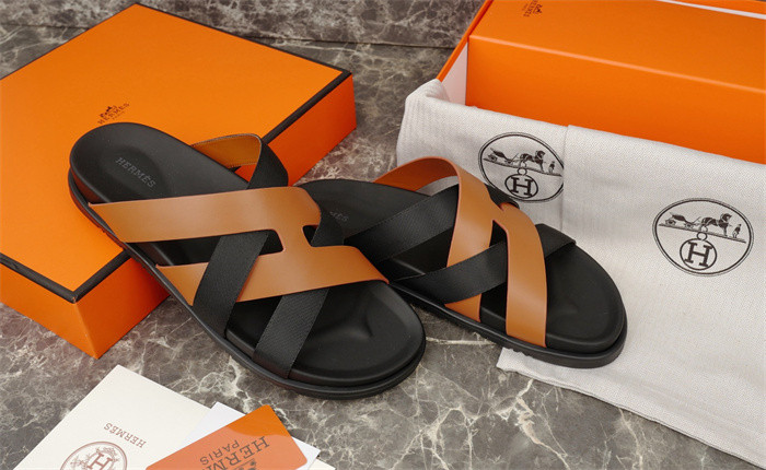 H*rmes Sandals