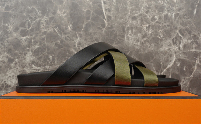 H*rmes Sandals