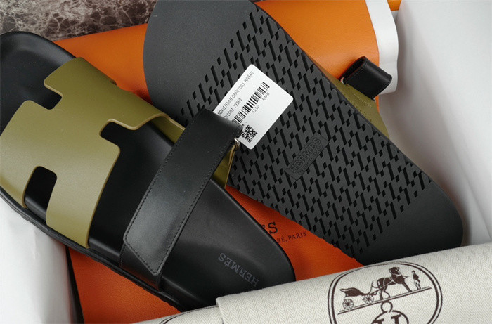 H*rmes Sandals
