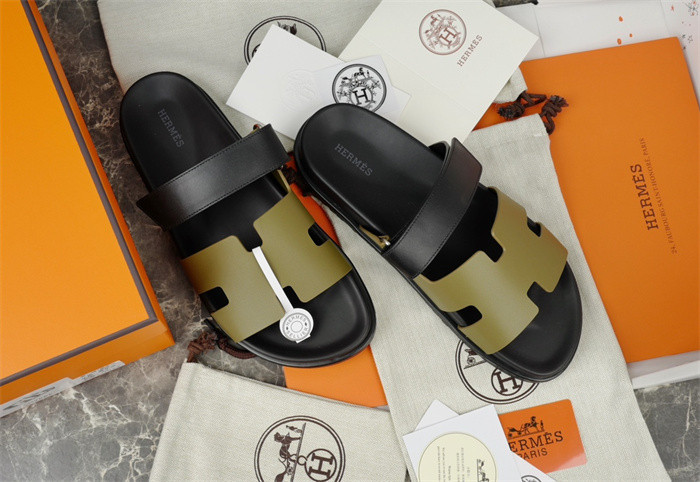 H*rmes Sandals