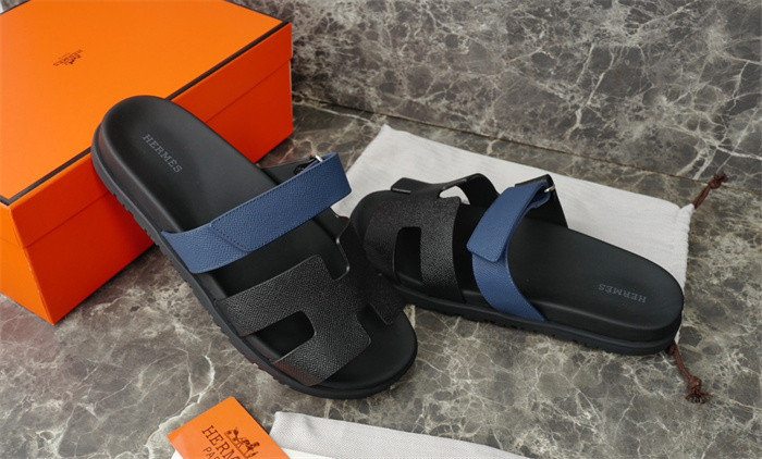H*rmes Sandals
