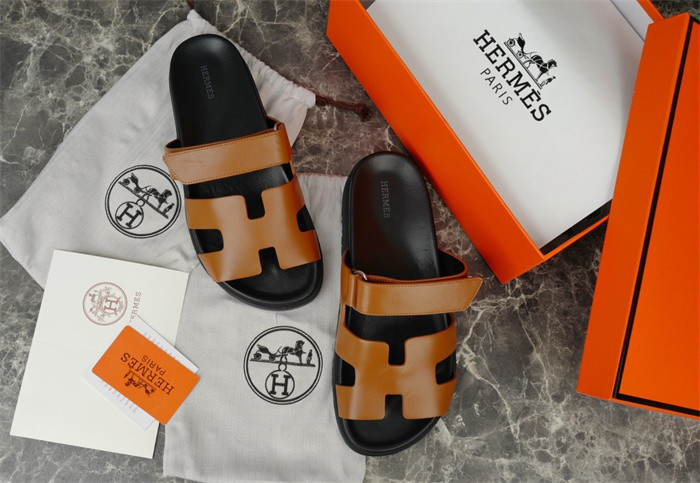 H*rmes Sandals