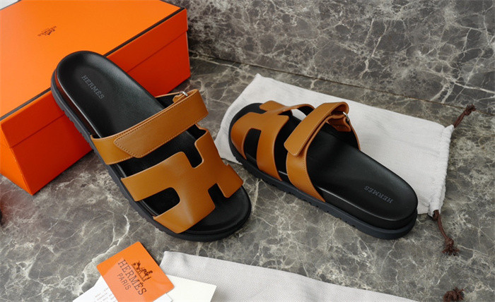 H*rmes Sandals