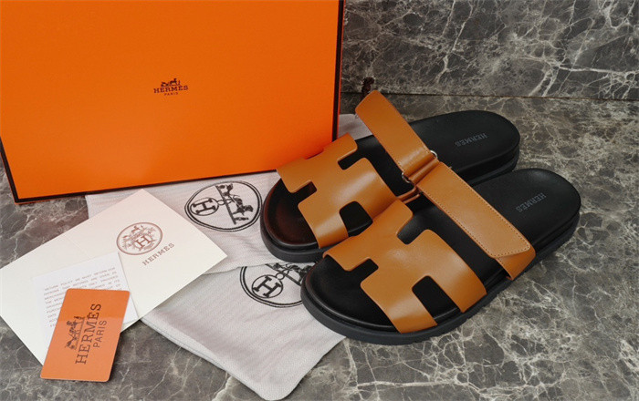 H*rmes Sandals